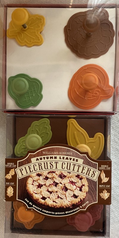 Williams Sonoma Piecrust Cutters Festive Fall Turkey Pumpkin Leaf Acorn 2 Sets