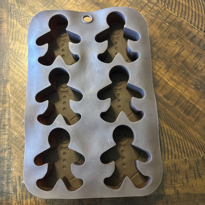 Set Of 4 Silicone Molds For Cakes & Jellos Gingerbread Men Snowmen & Trees New gallery