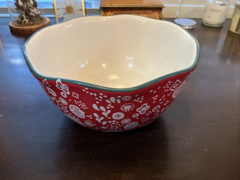Pioneer Woman 9” Mixing Bow - Red, White And Green Christmas Holiday gallery