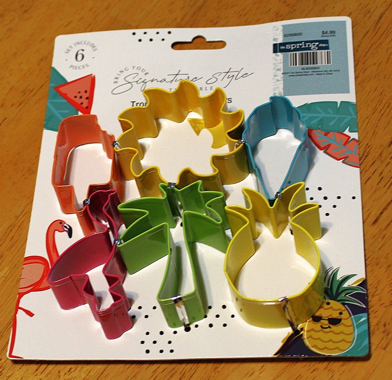 Spring Shop: 6 PIECE TROPICAL COOKIE CUTTER SET #6290605 – Coated Metal – NEW