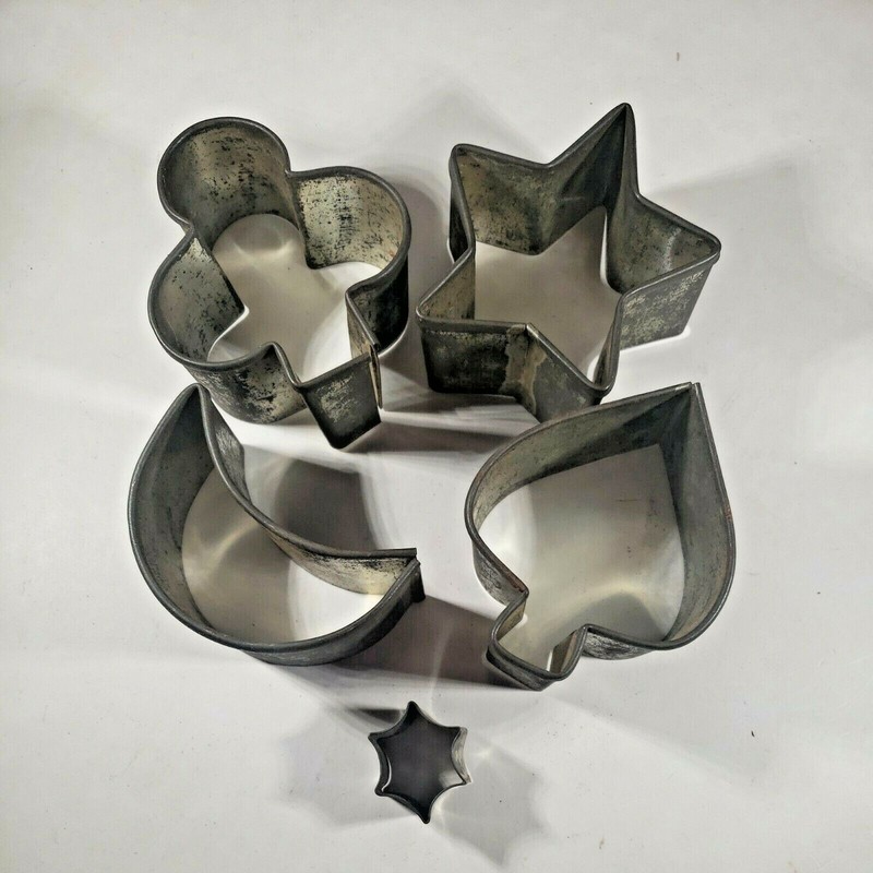 Vintage Tin Cookie Cutters Clover Stars Moon Spade Set of 5 gallery