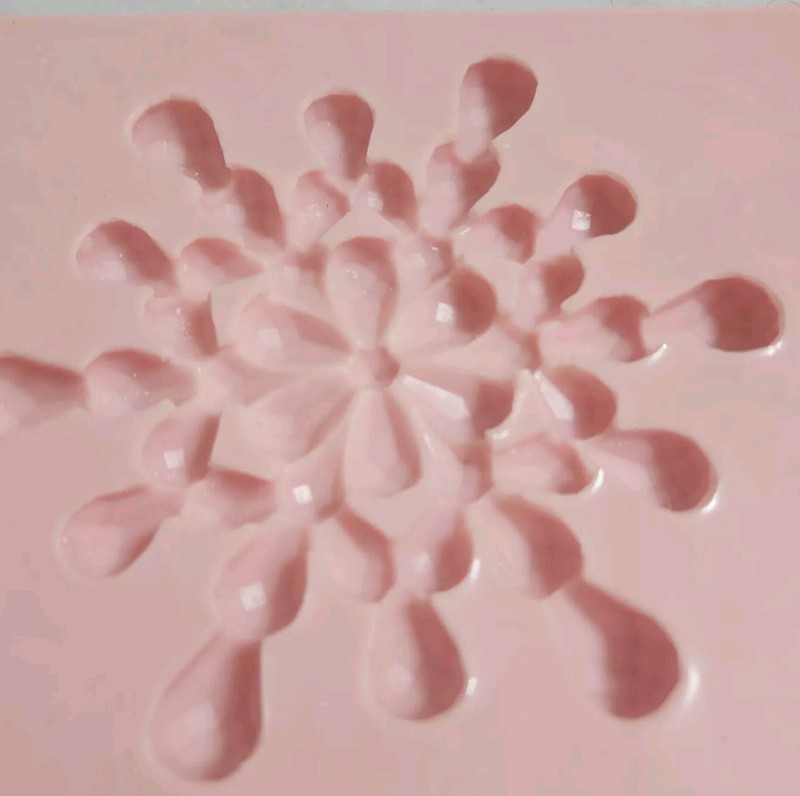 Sunflower Sugar Art Large Crystal Jewel Snowflake Silicone Mold Cake Fondant gallery