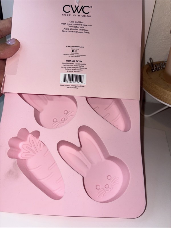 Cook With Color Silicone Mold Bunny And Carrots gallery