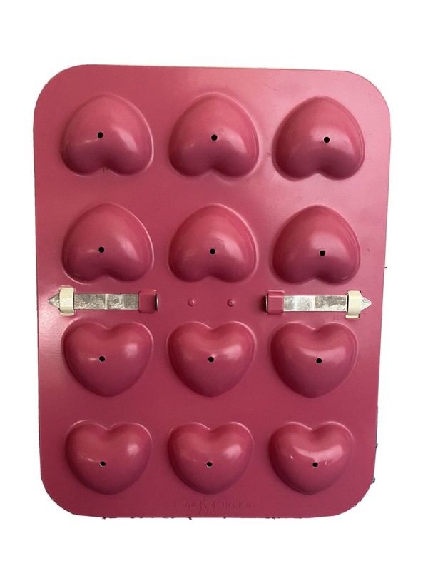 3 CAKE POP MOLDS! gallery