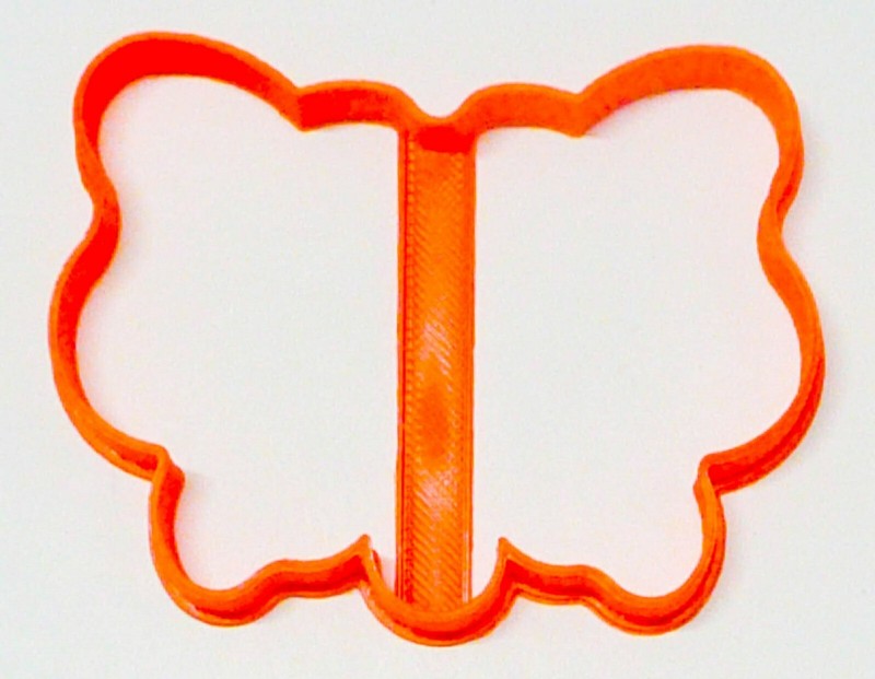 BUTTERFLY OUTLINE FLUTTERING FLYING INSECT BRIGHT COLOR COOKIE CUTTER USA PR3137