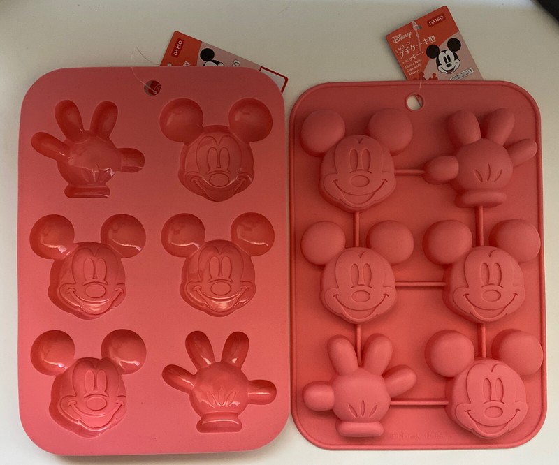 NWT Set Of 2 Disney Daiso Silicone Cake Candy Mold Mickey Mouse Face And Glove