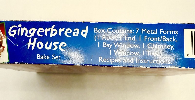 Vintage 1995 Fox Run Gingerbread House Cookie Cutter Set in Box Instructions gallery