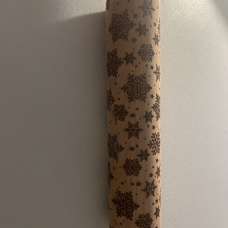 Ciroa 10 Inch Rolling Pin Wood Embossed Etched Snowflake gallery
