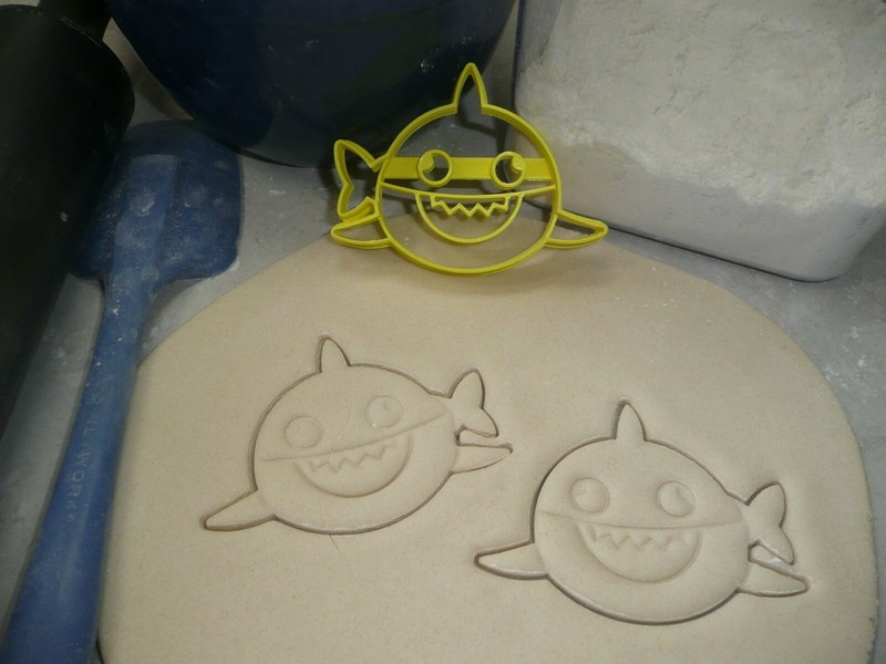 BABY SHARK FRONT FACING CARTOON SONG COOKIE CUTTER 3D PRINTED USA PR4145 gallery