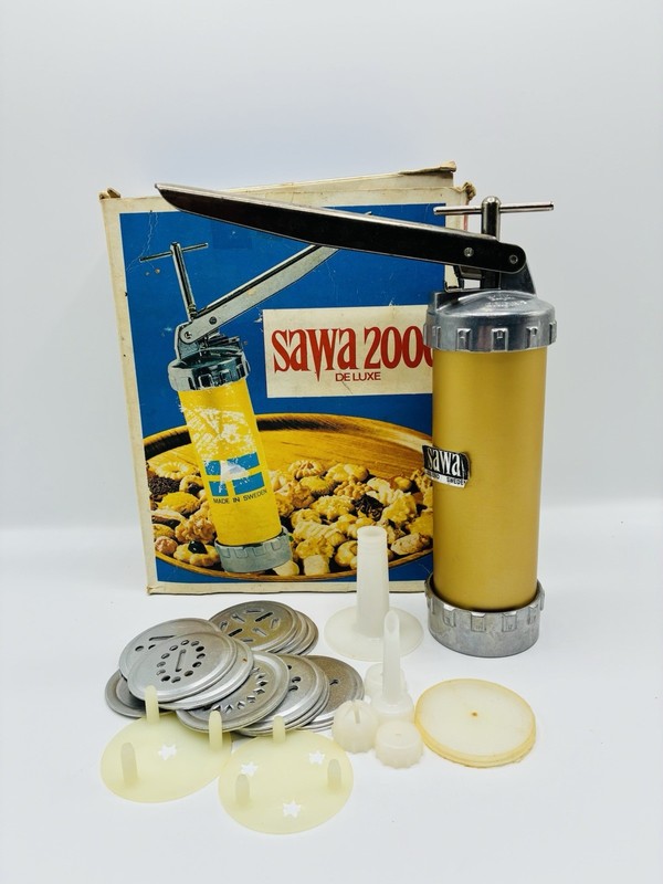 Vintage SAWA 2000 Deluxe Sweden Metal Cookie Press Decorator Gun w/ Original Box