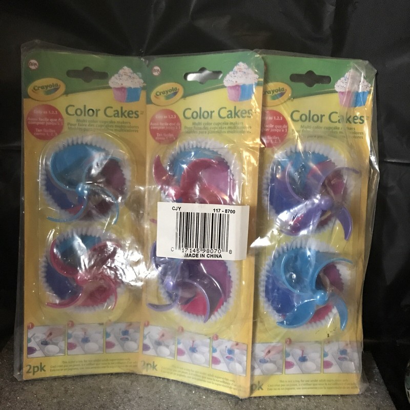 SET OF 6 CRAYOLA COLOR CAKES