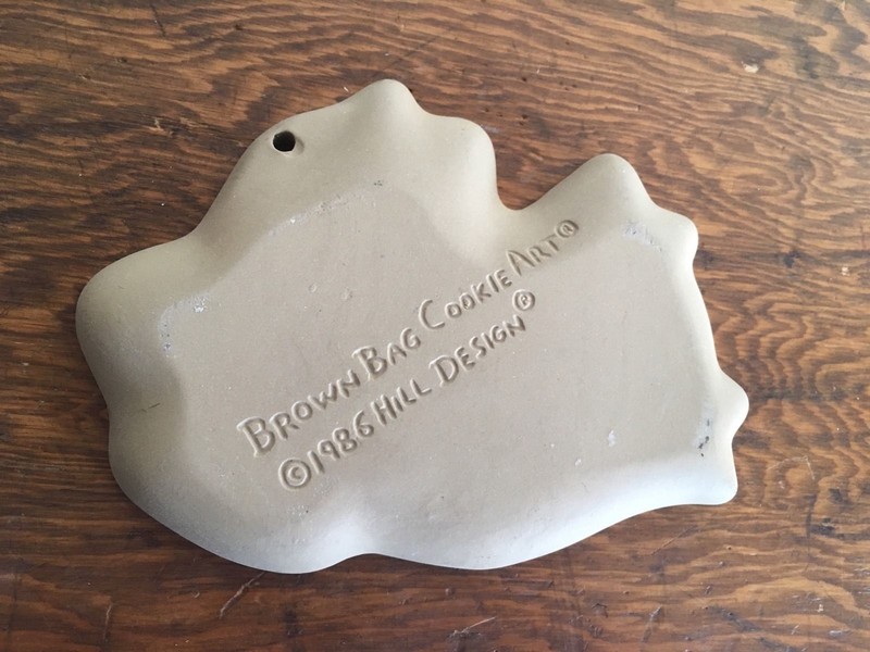 1986 Angel Brown Bag Cookie Art Mold - Retired - Playing Instrument gallery