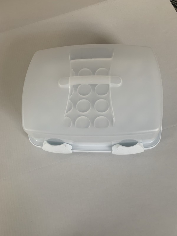 Wilton Ultimate 3 in 1 Caddy Cupcake Cake Holder Carrier Tote 18x14x5.5 USA 2005
