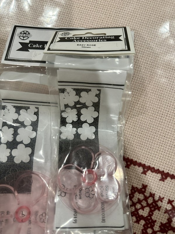 4 Piece Sealed NEW Jem Cutters Cake Decorating Mold Rose Flower Bakery Tools gallery