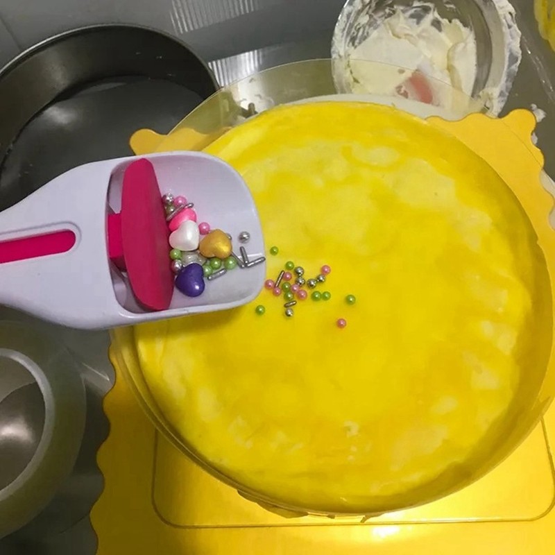 2pcs Cake Batter Distribution Scoop, - Sliding Button Dispenses Batter,2031 gallery