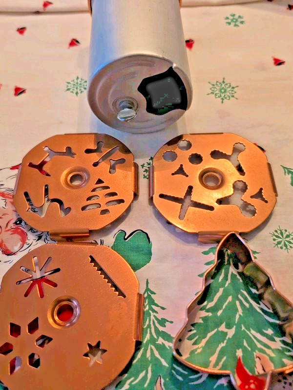Vintage Mirro Dial-A-Cookie Aluminum Cookie Press w 3 Form Plates Spritz +Cutter gallery