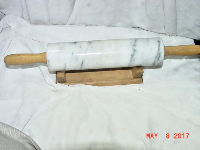 INTERPUR 10 INCH MARBLE ROLLING PIN W/STAND