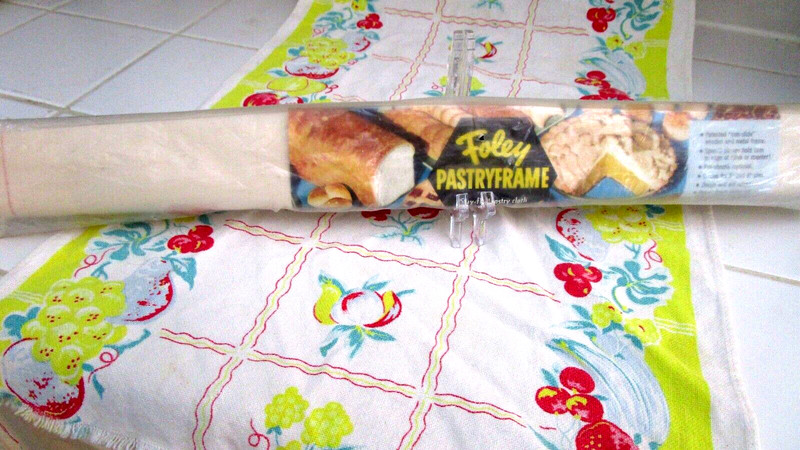 NEW OLD STOCK -SEALED~VINTAGE FOLEY PASTRYFRAME+ ROLLING PIN COVER -1939 PAT NO.
