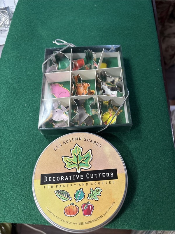 WILLIAMS SONOMA vintage decorative cookie cutters autumn set & Fox Run Animal De