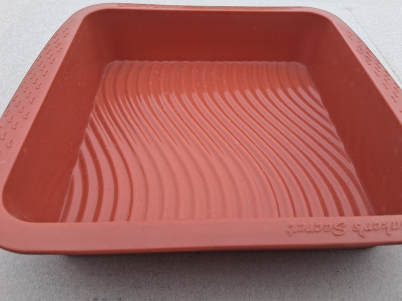 Silicone Cake Mold- Pre-Owned gallery