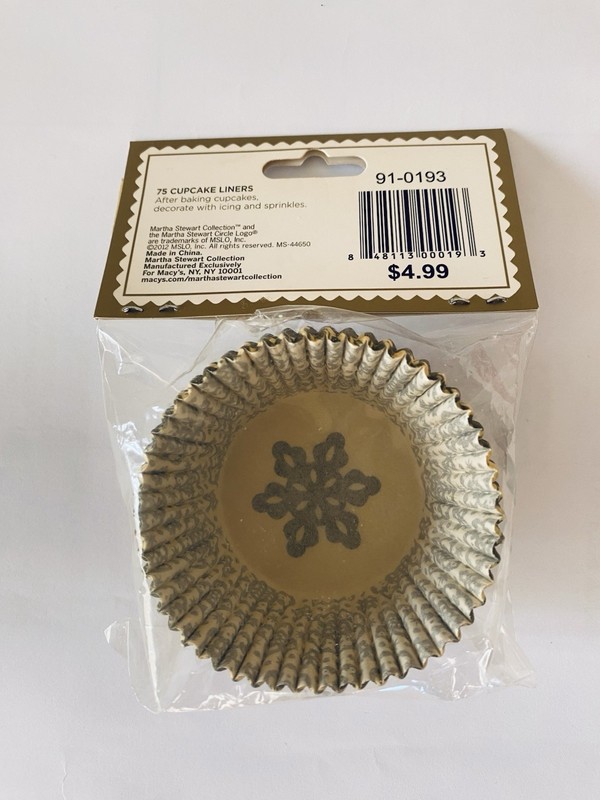 SET of 3 Martha Stewart Cupcake LINERS 225 TOTAL Halloween and Christmas gallery