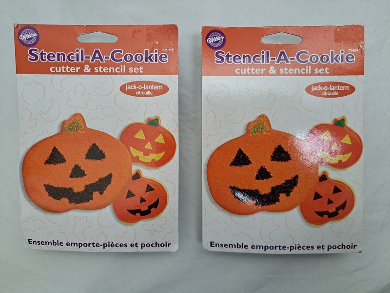 Lot of 2 Wilton Stencil-A-Cookie (Jack-o-Lantern) Cutter & Stencil Set