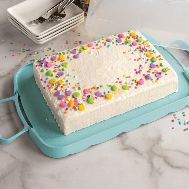 Cakes and Cupcakes Carrier-Transport your freshly baked treats with confidence.
