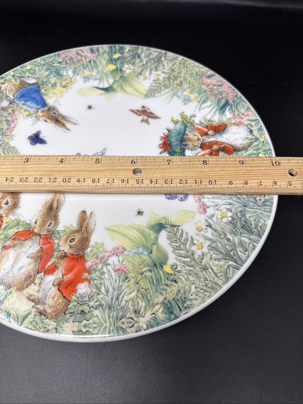 Beatrix Potter Peter Rabbit 10" Cake Stand gallery