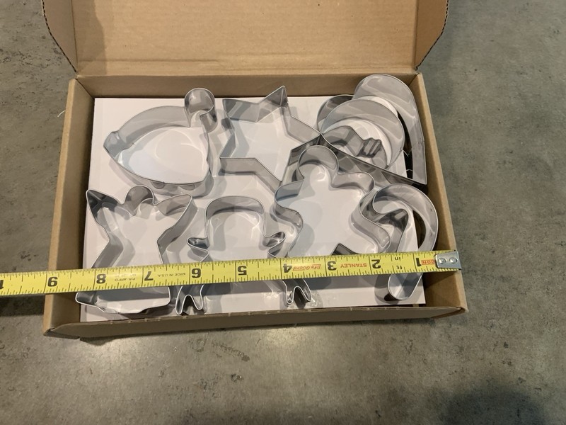 Christmas Holiday Cookie Cutter Set 7 Piece Stainless Steel New gallery