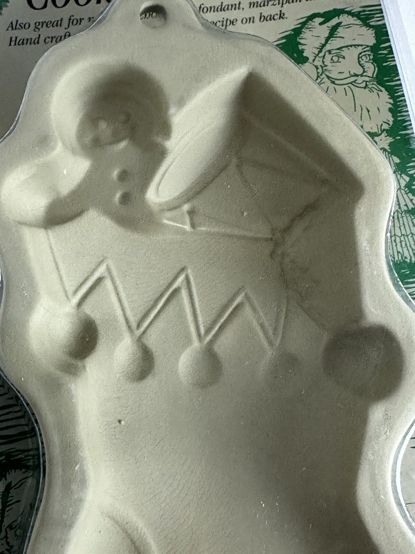 1997 Wilton Christmas Stocking Cookie Mold 2306-1005 Oven Proof gallery