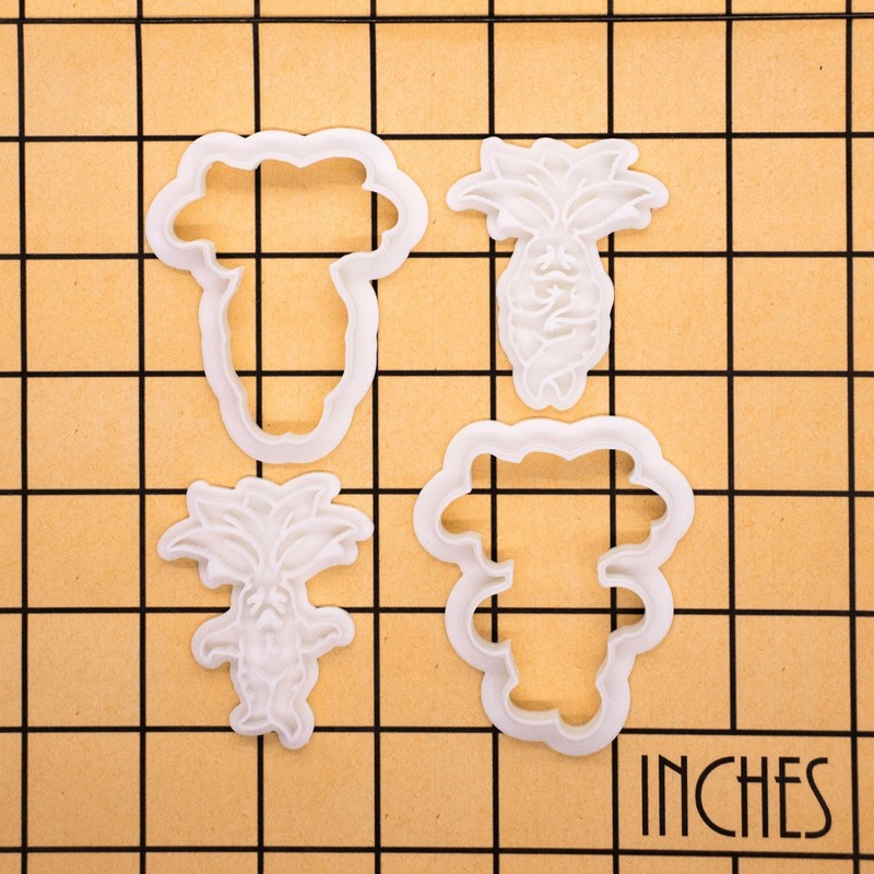 Mandrake Roots Mini Cookie Cutter + Stamp Set (Screaming & Shy) Halloween Baking gallery