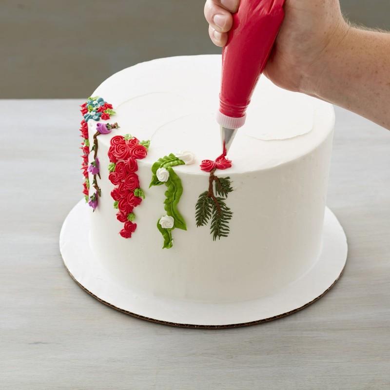 Wilton 12 inch Round Cardboard Cake Boards, 7-Count gallery