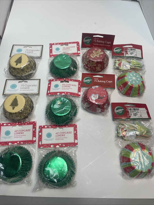 Martha Stewart, Wilton Christmas Cupcake Paper Liners Baking 540 Pieces New gallery