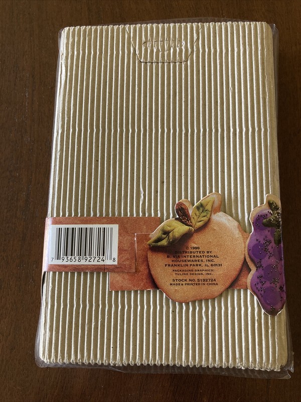 Via Ingredient One Boxed Set of 6 Fruit Cookie Cutters ~ NIB ~ FREE SHIPPING! gallery