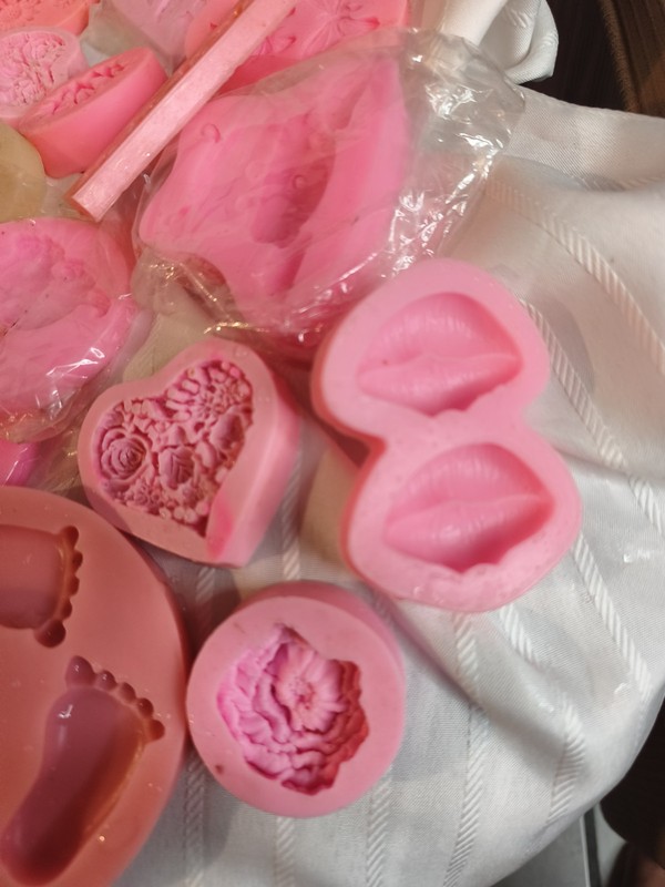 Combo Lot Of 40, Silicone Mold gallery