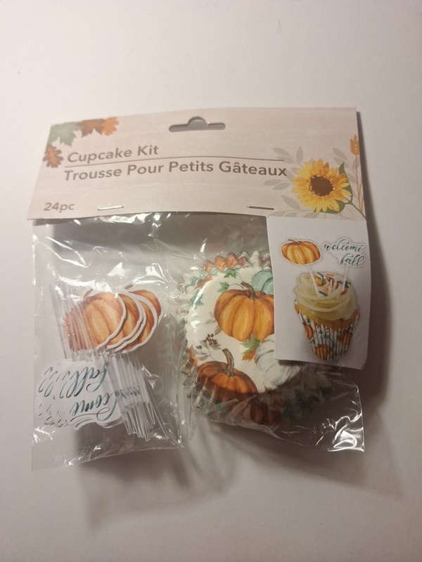 Fall-Themed Cup Cake Baking Kit Decorative Liners Matching Toppers New 1119B19 gallery