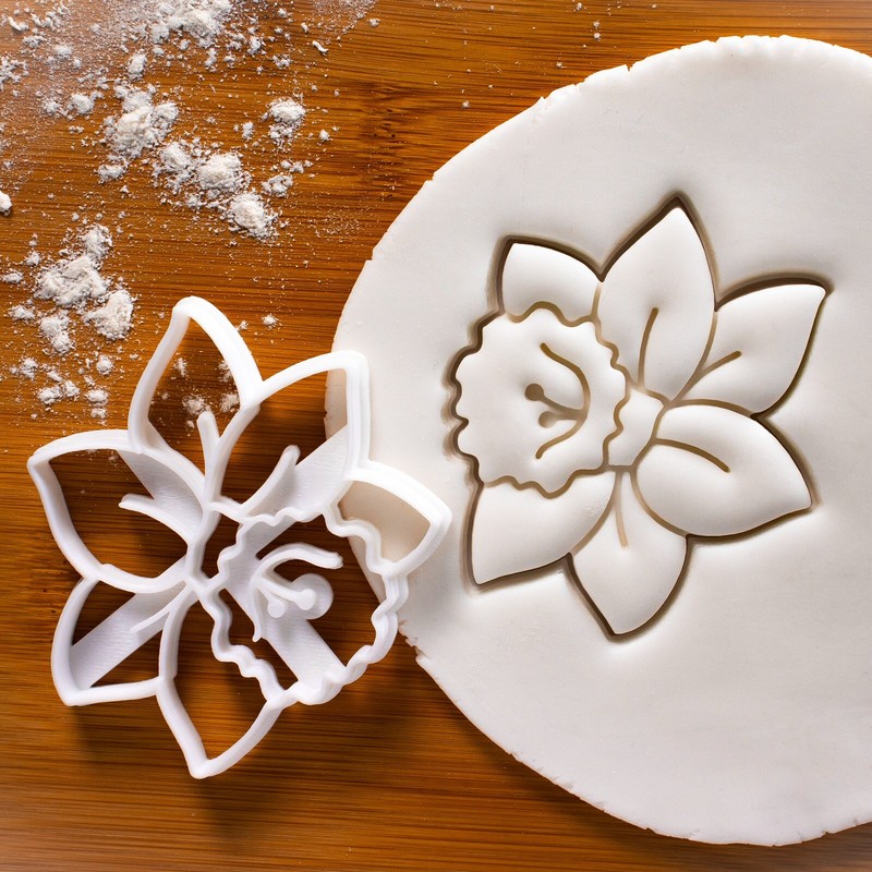 Daffodil Cookie Cutter – floral spring garden tea party flora bloom blossom