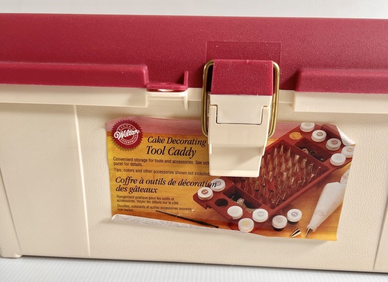 Wilton Cake Decorating Tool Caddy Set Tips Bags Guide Beginner Kit Vintage Y2K gallery