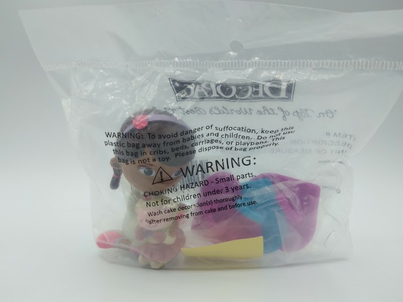 DecoPac 17801 Doc McStuffins Doc and Lambie DecoSet Cake Decoration Topper
