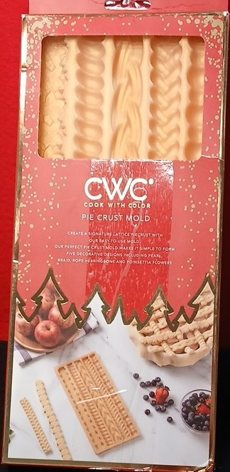 CWC Cook With Color Pie Crust Mold Beige Dishwasher Safe Pearl Braid Rope Design