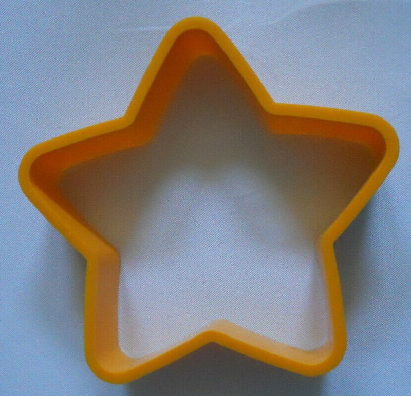 Vintage Hallmark Yellow 4" Star Patriotic Cookie Cutter Mold Memorial Day July 4 gallery