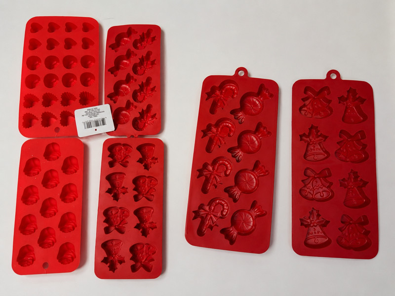 Silicone Candy Chocolate Mold Lot of 6 Christmas Holiday Heart Shapes Red
