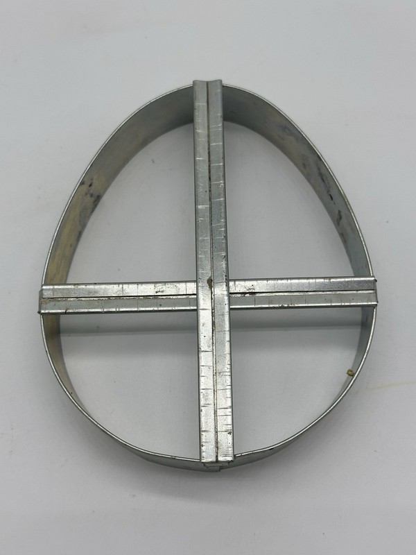 1974 Wilton Cookie Cutter Mold Egg Baking Easter Egg 510-954 Korea