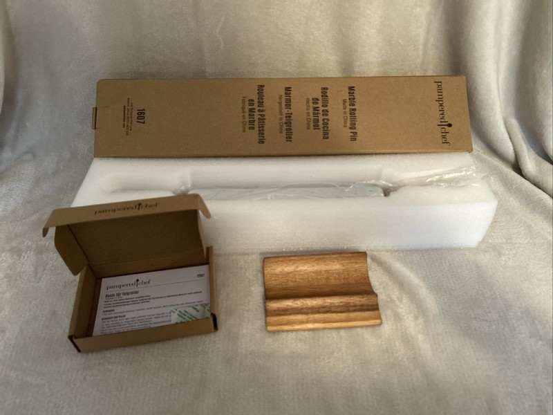 Pampered Chef 18" Marble Rolling Pin #1607 PLUS Rolling Pin Holder #2107