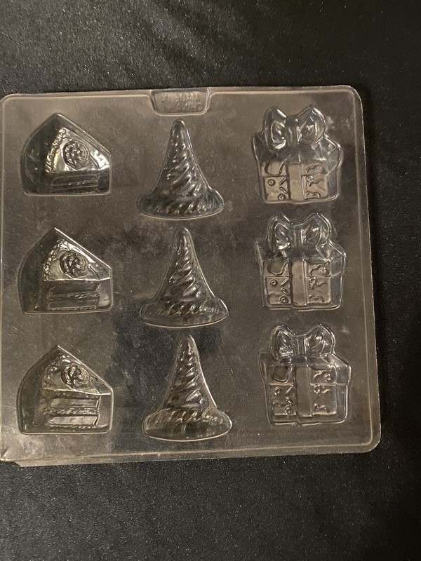 Vintage-Now Mixed lot of 8 Chocolate/Pop molds hard plastic Pooh, Fire, Etc gallery