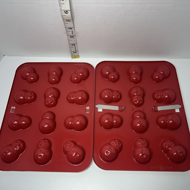 Vintage Nordic Ware Snowmen Cake Pop Mold Metal Interlocking Trays Christmas gallery