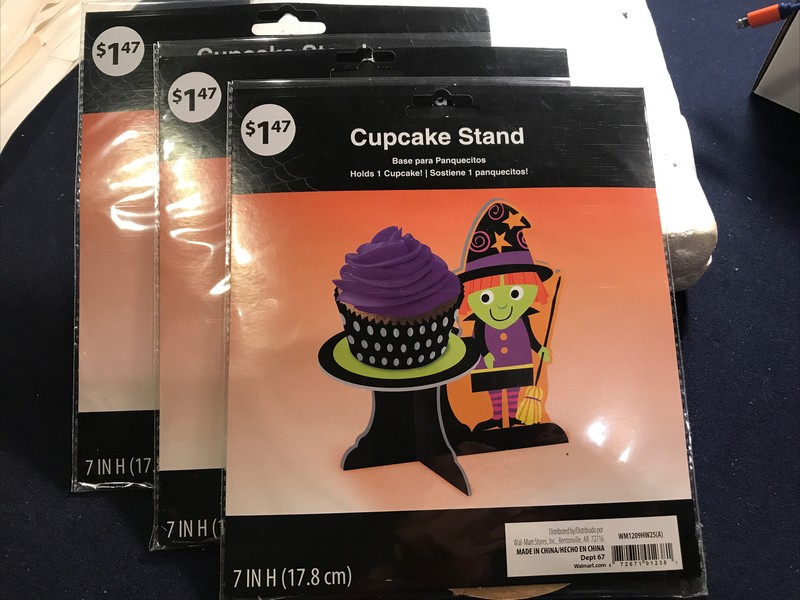 Halloween Cupcake Stand Witch With Broom 3 Pack Lot F71