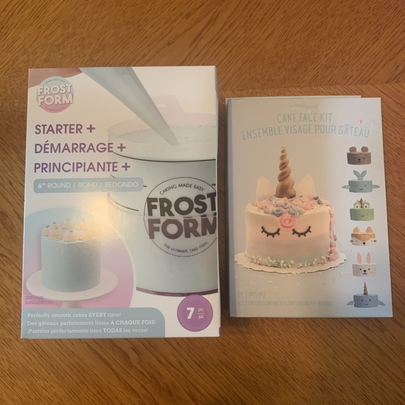 American Crafts, Frost Form Starter Kit, 6″ Round Cake, 7 Pieces + cake face kit