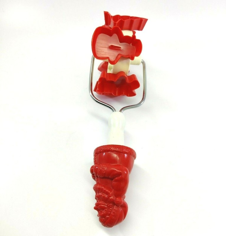 VTG Wilton Roll-Along Cookie Cutters 6 Christmas Holiday Designs 1992 gallery