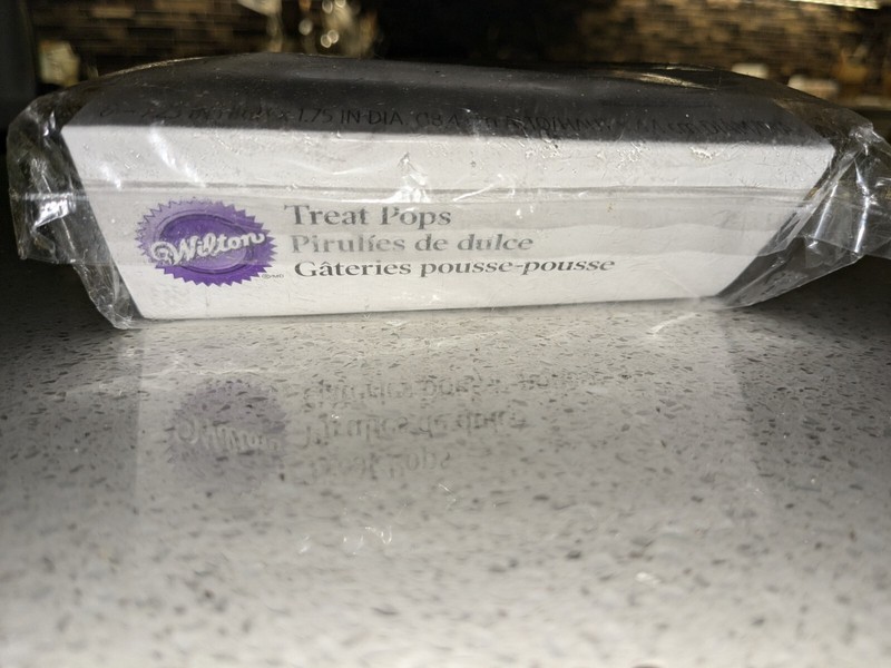 NEW-Wilton 7 1/4" Tall x 1 3/4" Round Plastic Treat Pops 6-Pack Parfait Pushups gallery